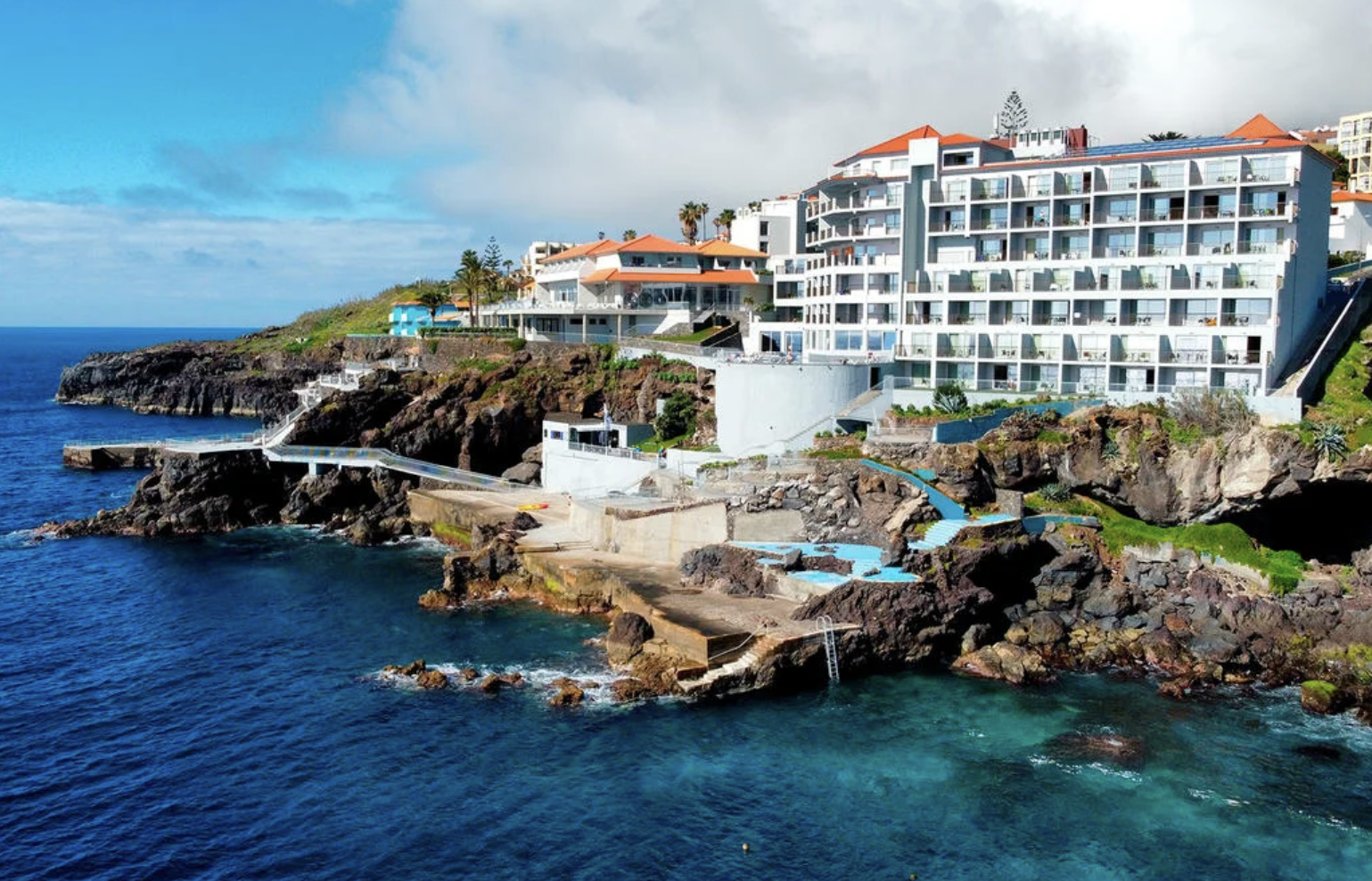 Wczasy na Maderze za 2099 PLN 😍 7 dni w 4* hotelu z wyżywieniem 😎