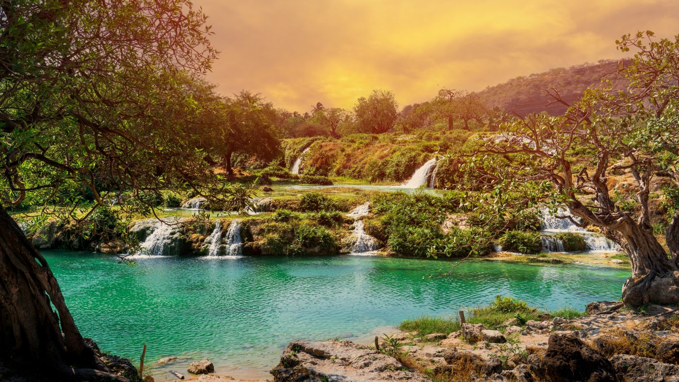 Urlop w Omanie: 7 dni w 4* hotelu (z wyżywieniem) za 3822 PLN. Wylot z Warszawy