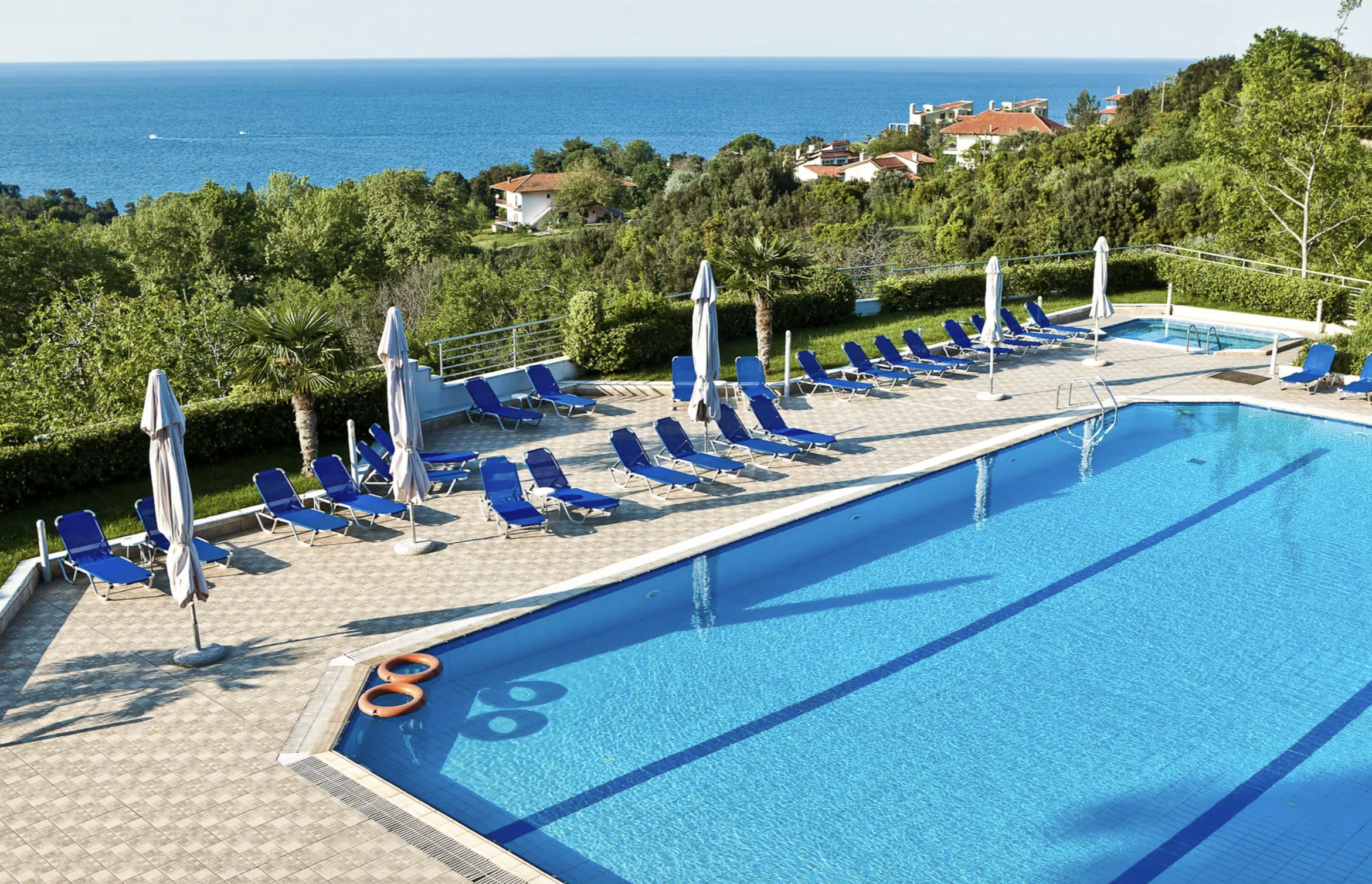 Relaks w słonecznej Grecji 💙 7 dni w 4* hotelu z all inclusive od 2228 PLN ✨ Wyloty z 4 miast