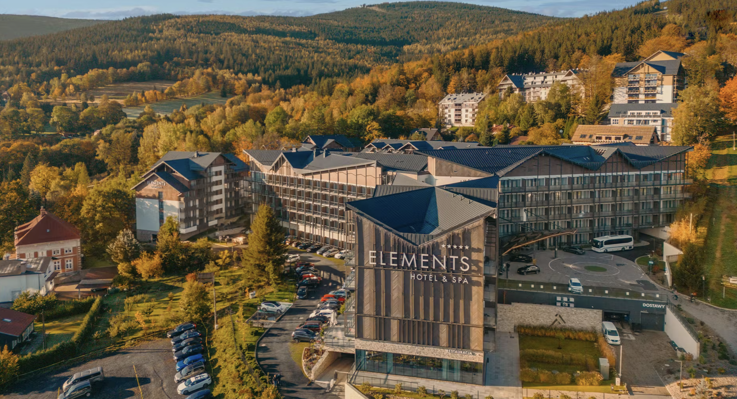 Luksus w Górach Izerskich: 5* kompleks Elements Hotel & SPA ze śniadaniami od 275 PLN/pokój