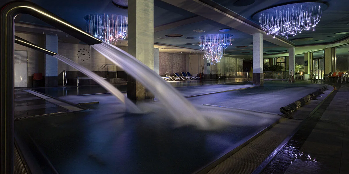 Na zdrowie! 🍀 Wypoczynek w Busku-Zdroju z zabiegami i basenami 💦