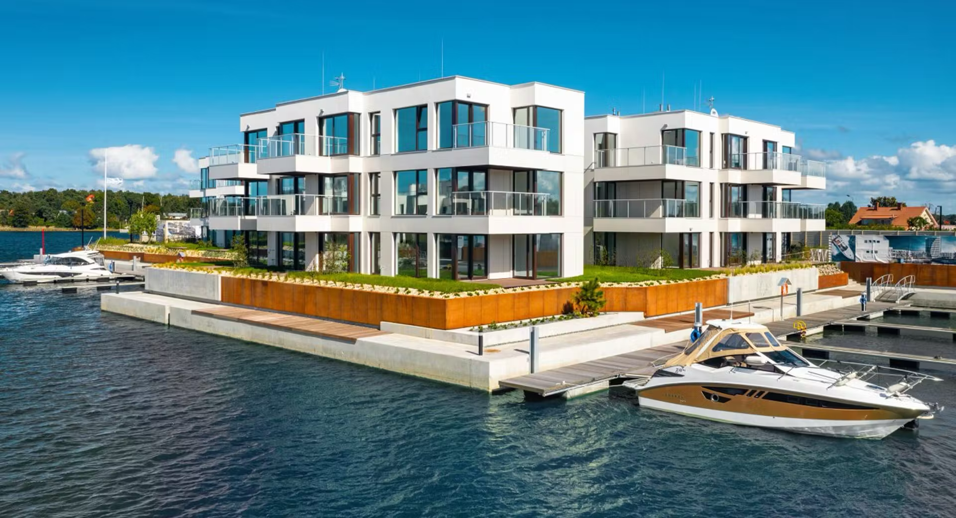 Odkryj atrakcje Gdańska ♥️ Hotel z prywatną mariną tuż przy Wyspie Sobieszewskiej 🛥️