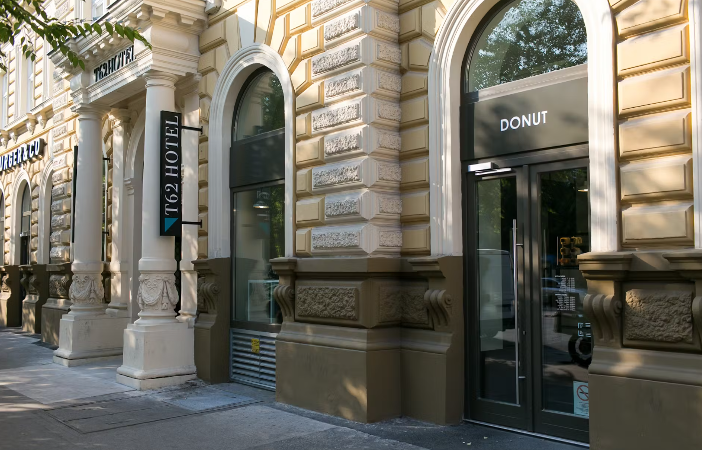 Artystyczny klimat w sercu Budapesztu 🏨 Designerski hotel blisko Dunaju 🌉 w maju i nie tylko ☀️🌷