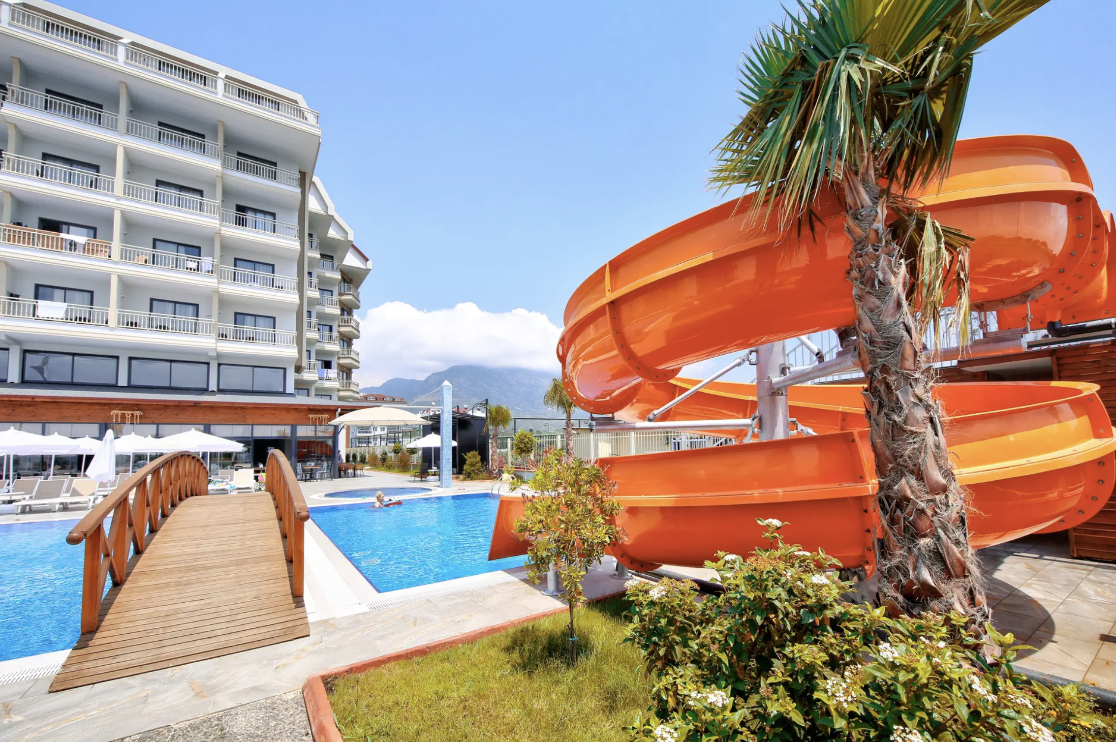 All inclusive w tureckim stylu 🌴🍹 Tydzień w 4* hotelu z prywatną plażą za 2440 PLN 😎