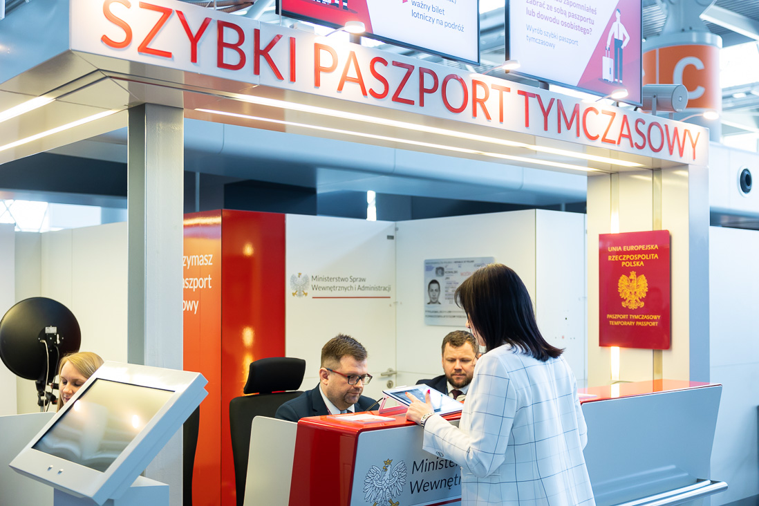 2 kolejne lotniska uruchamiają punkty wyrabiania paszportów. Zapomniałeś dokumentu? Wyrobisz go w kilka minut!