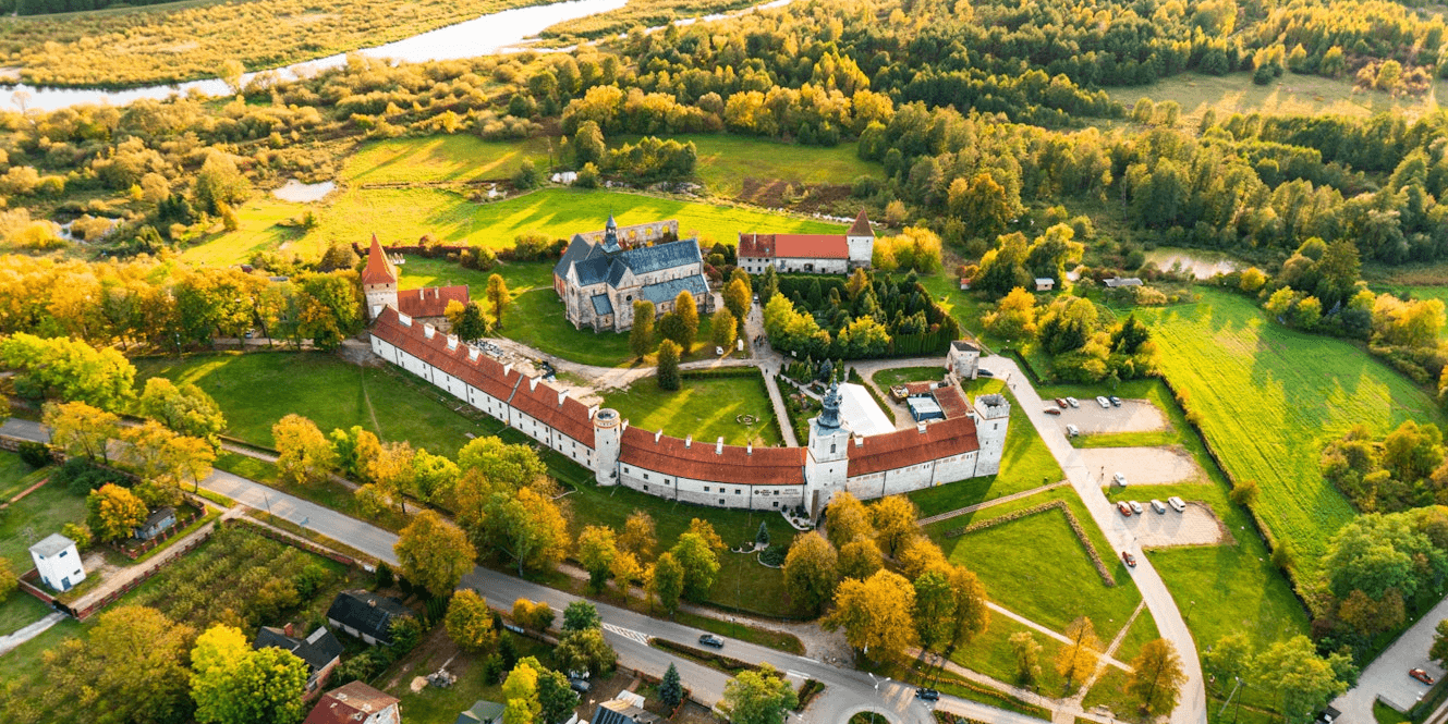 Cysterski relaks 🏰 4* hotel w zabytkowym opactwie z basenem i sauną 🧖‍♀️🏊‍♂️