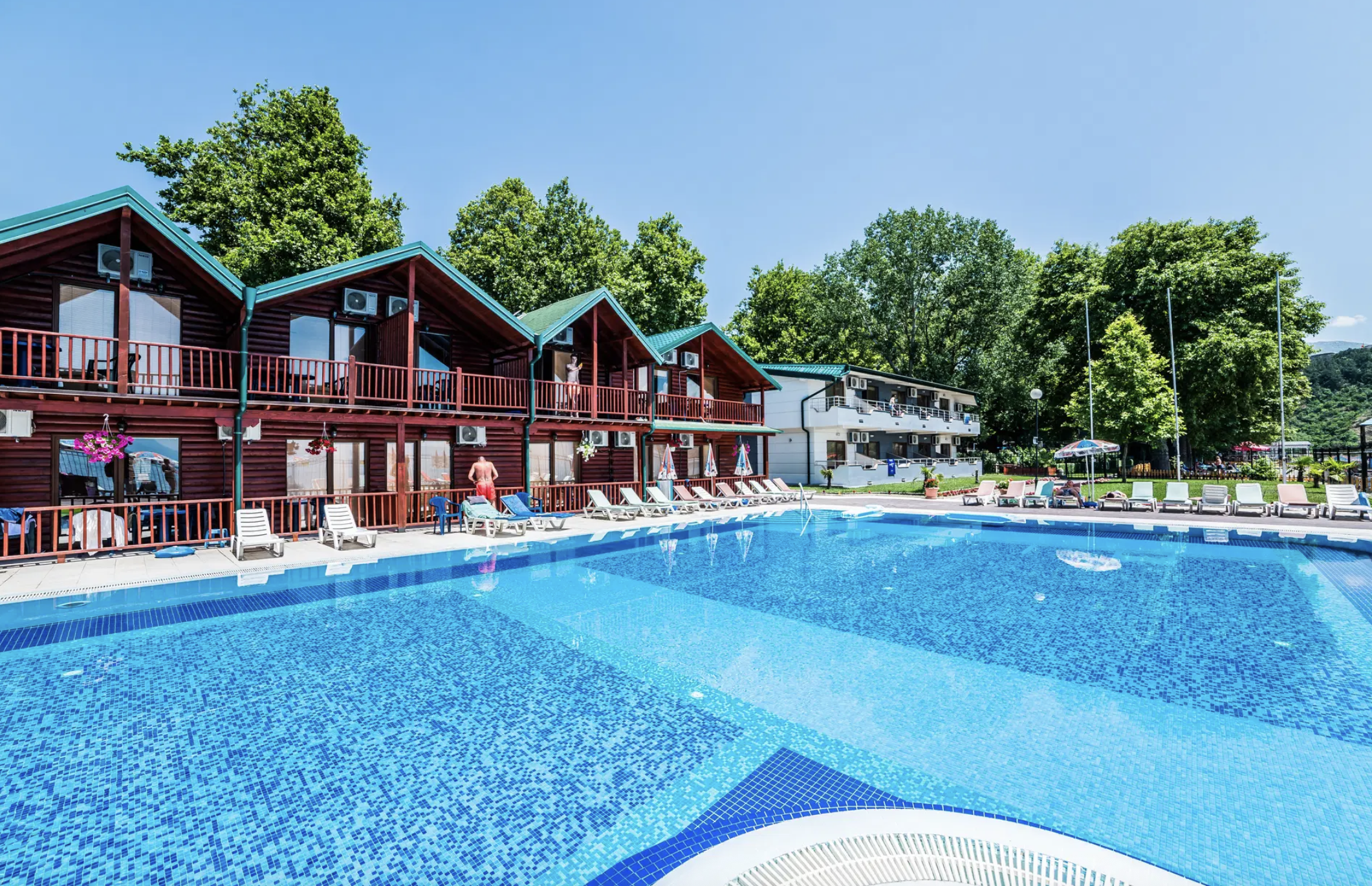 Wakacje nad Jeziorem Ochrydzkim 🏖️🏔️ 4* hotel z 3 posiłkami za 2230 PLN