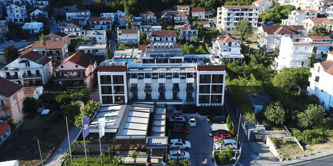 Lato w Czarnogórze 🏖️ 4* hotel z basenem na dachu 🏊‍♂️ za 2739 PLN