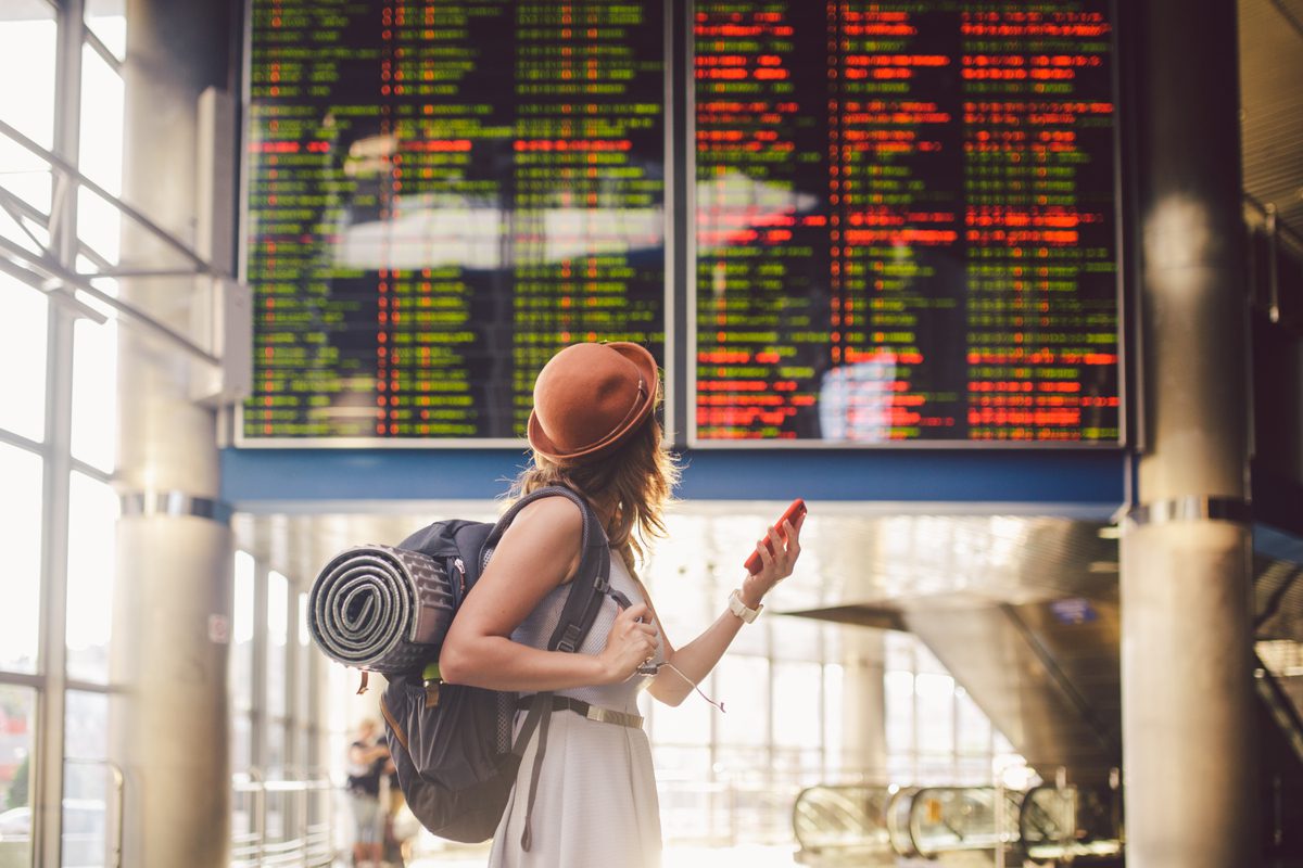 Ekspert: „Nowe przepisy katastrofalne dla pasażerów. Zyskają na nich zombie airlines, straci na przykład LOT”
