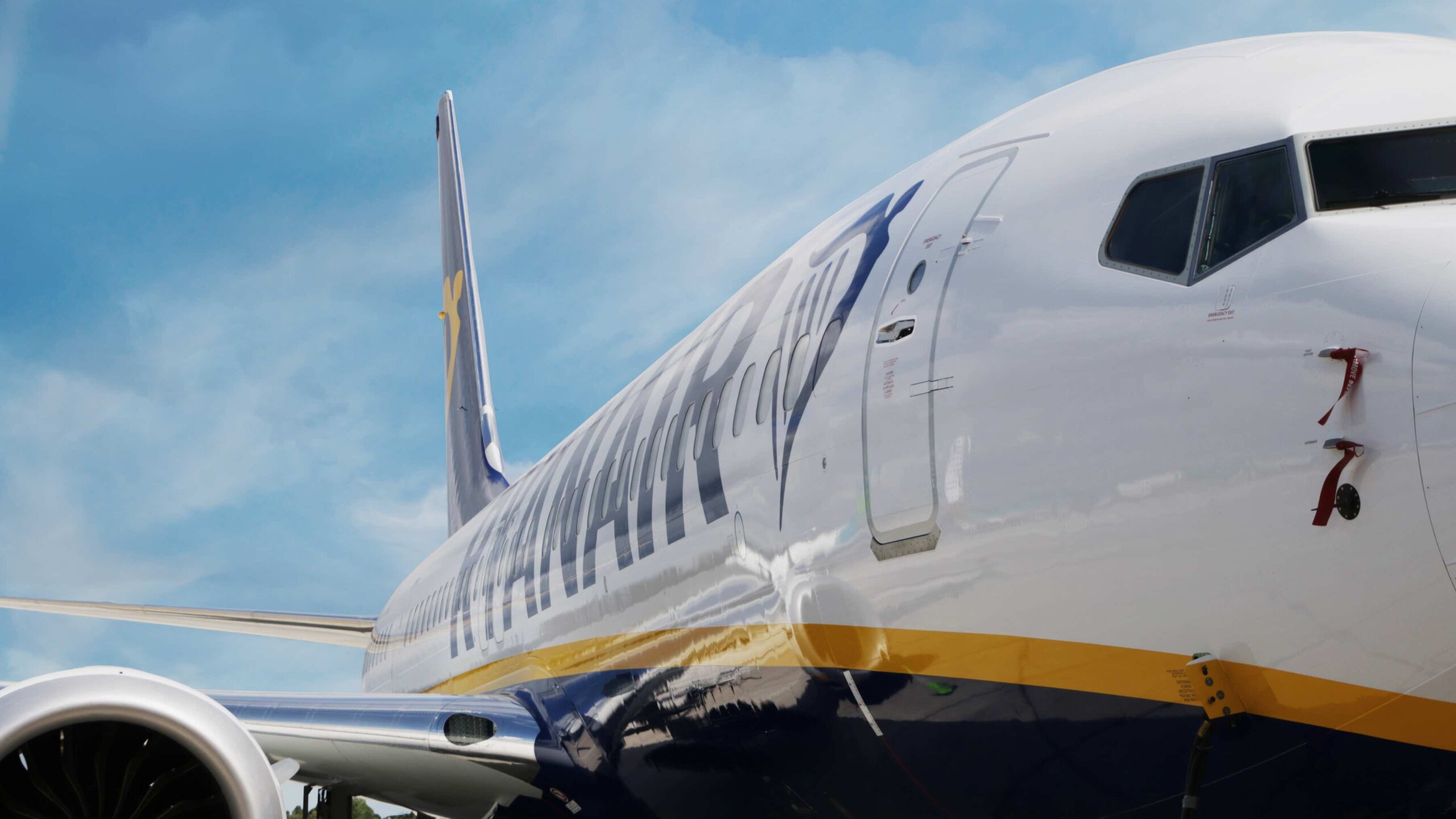 Ryanair idzie na wojnę z kontrolą ruchu lotniczego. I prosi pasażerów o pomoc
