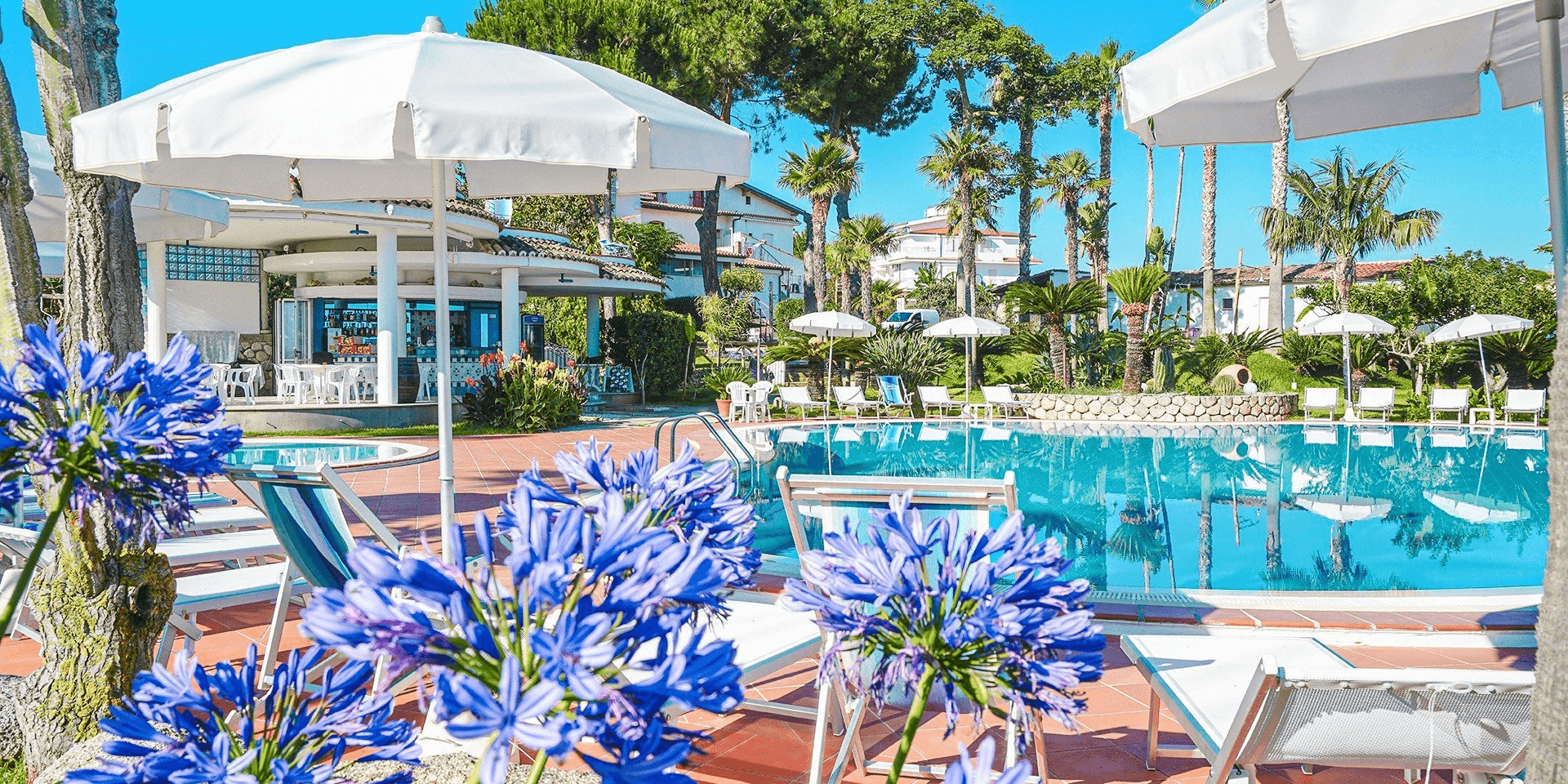 Kameralny raj w Kalabrii 🌊🌴 ⭐⭐⭐ hotel z basenem i plażą za 2699 PLN