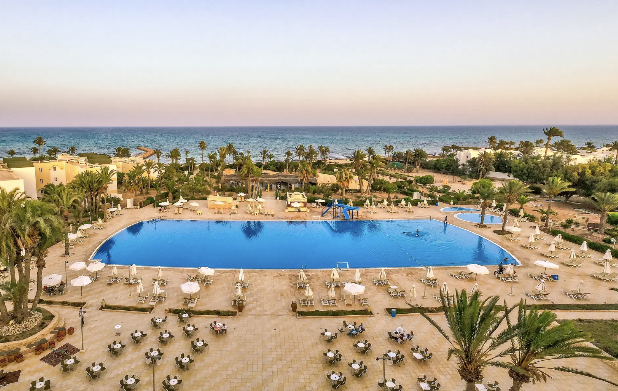 Dżerba z all inclusive 🌴🍹 4* hotel z dostępem do plaży za 2197 PLN