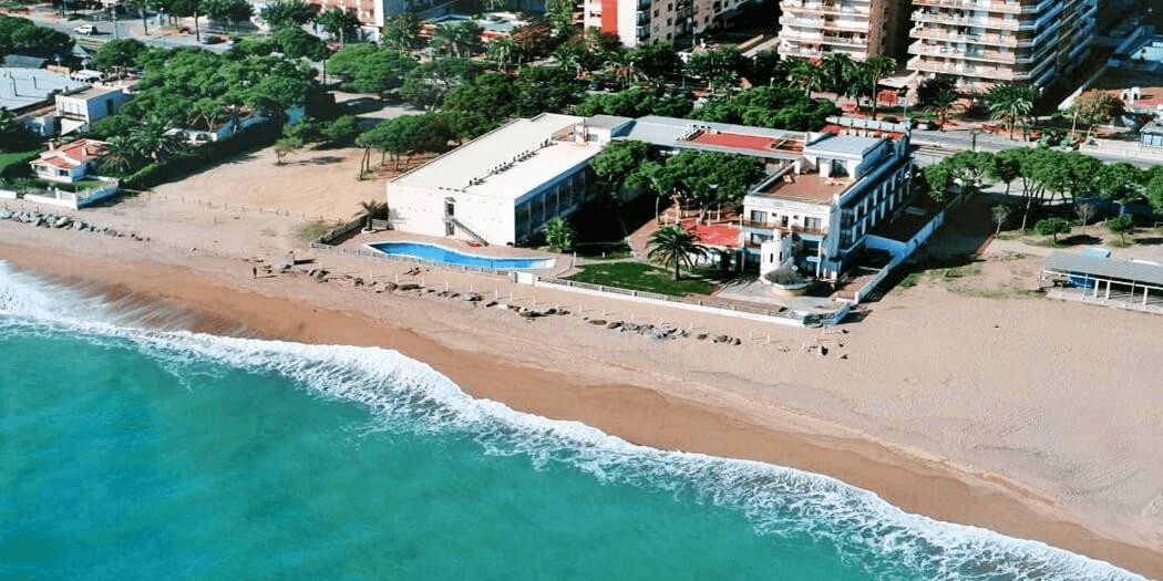 All inclusive w Hiszpanii 🏖️🍹 4* hotel przy plaży w Malgrat de Mar za 1969 PLN