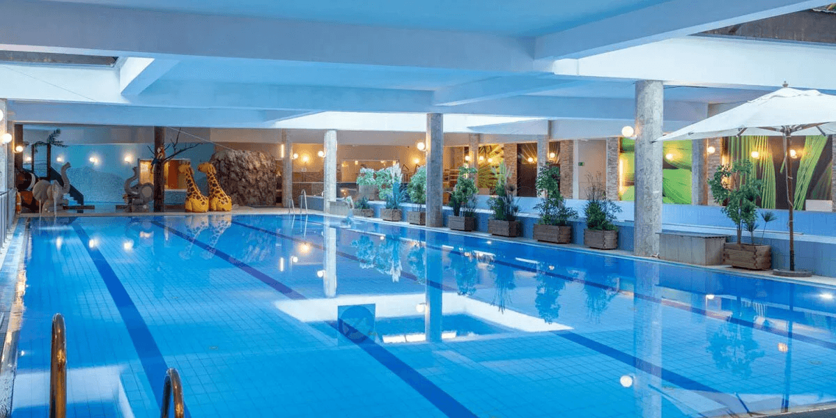 Aquapark w górach 🏊‍♂️ Rodzinny relaks w Karpaczu z 7 basenami 🌊