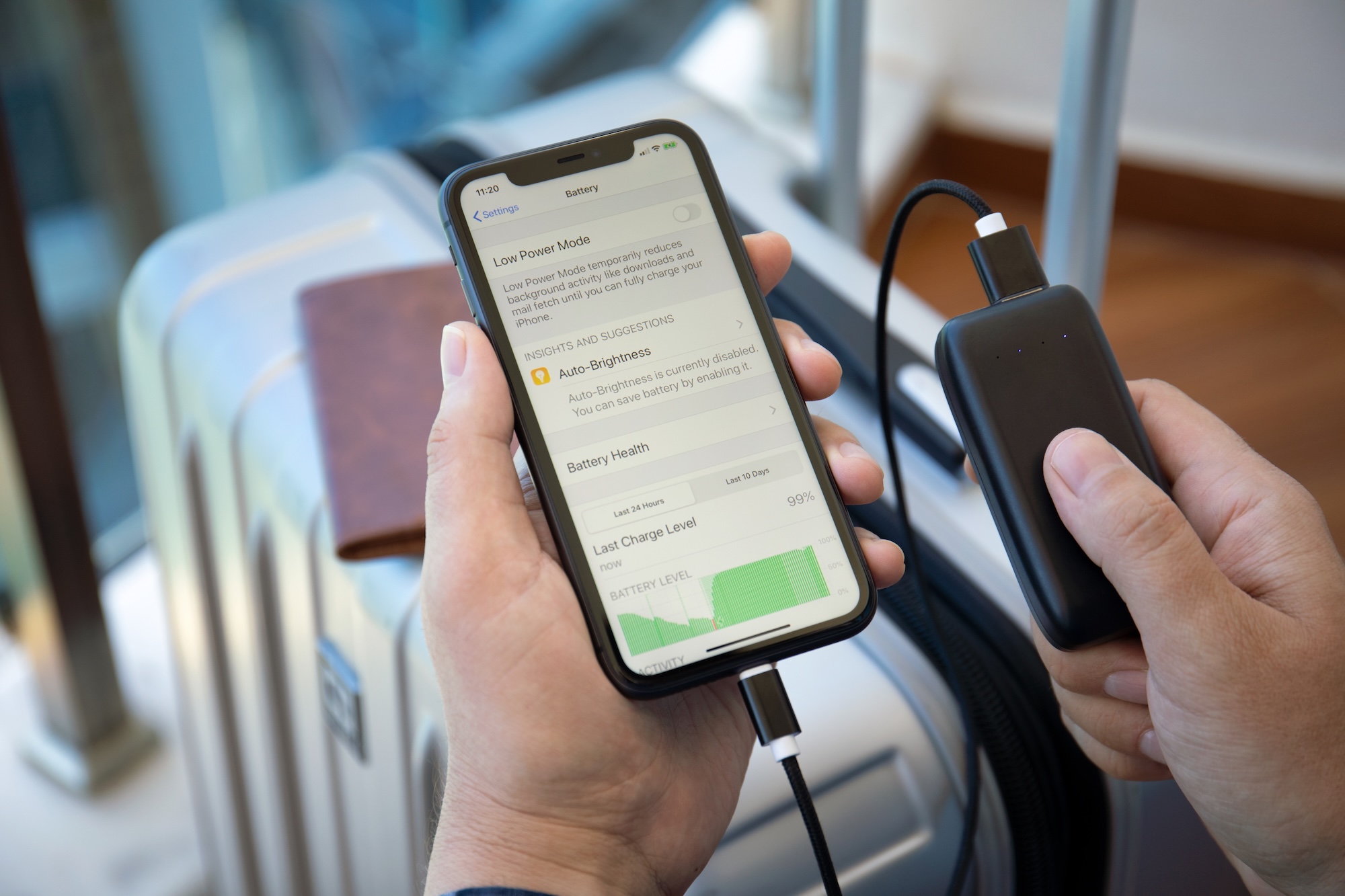 Emirates wprowadza zakaz dot. powerbanków. Idzie w ślady innych linii