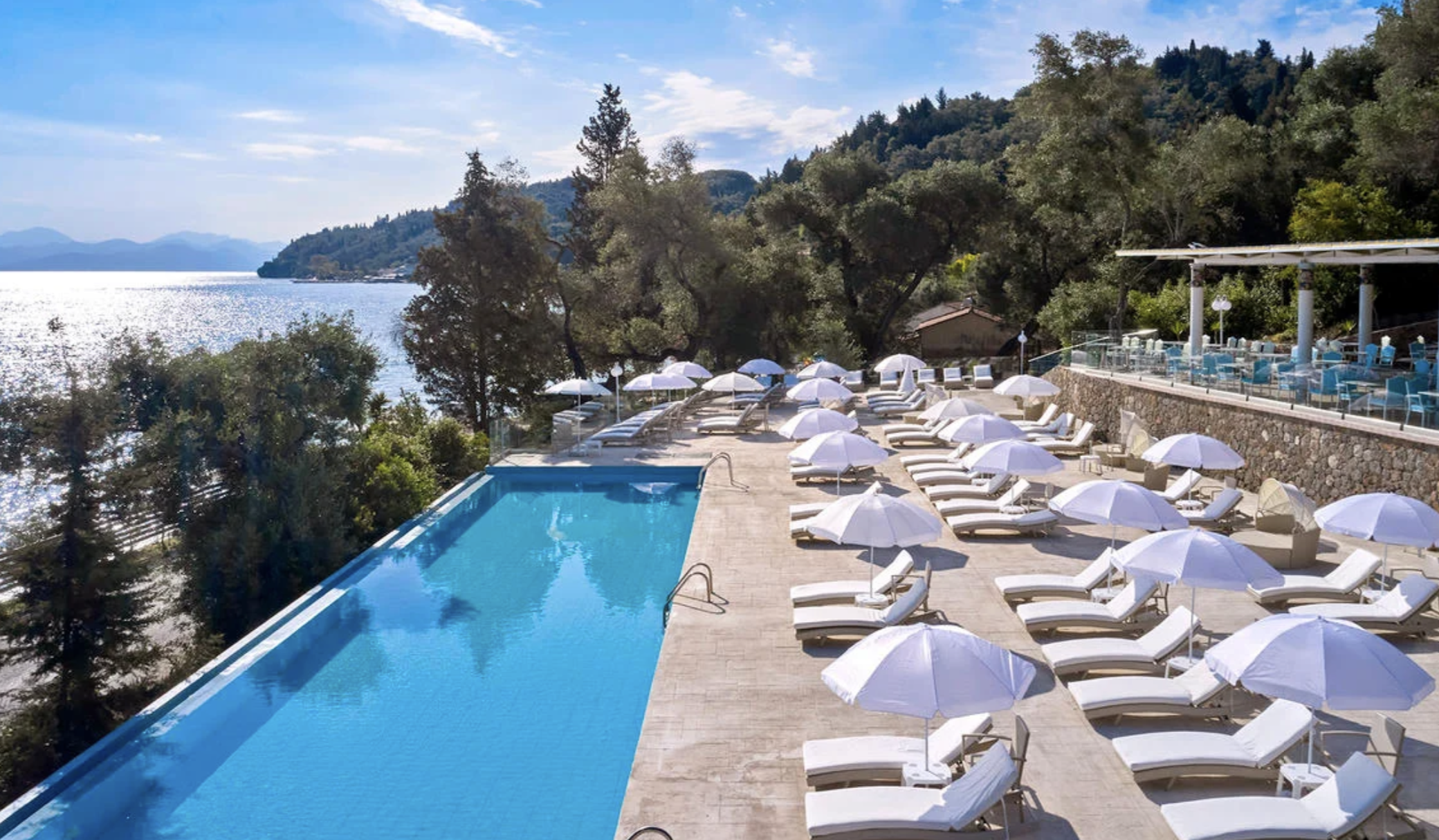 Wczasy na Korfu w wersji ✨premium✨🍹 Luksusowy 5* resort z all inclusive i widokiem na morze za 2499 PLN 🌴