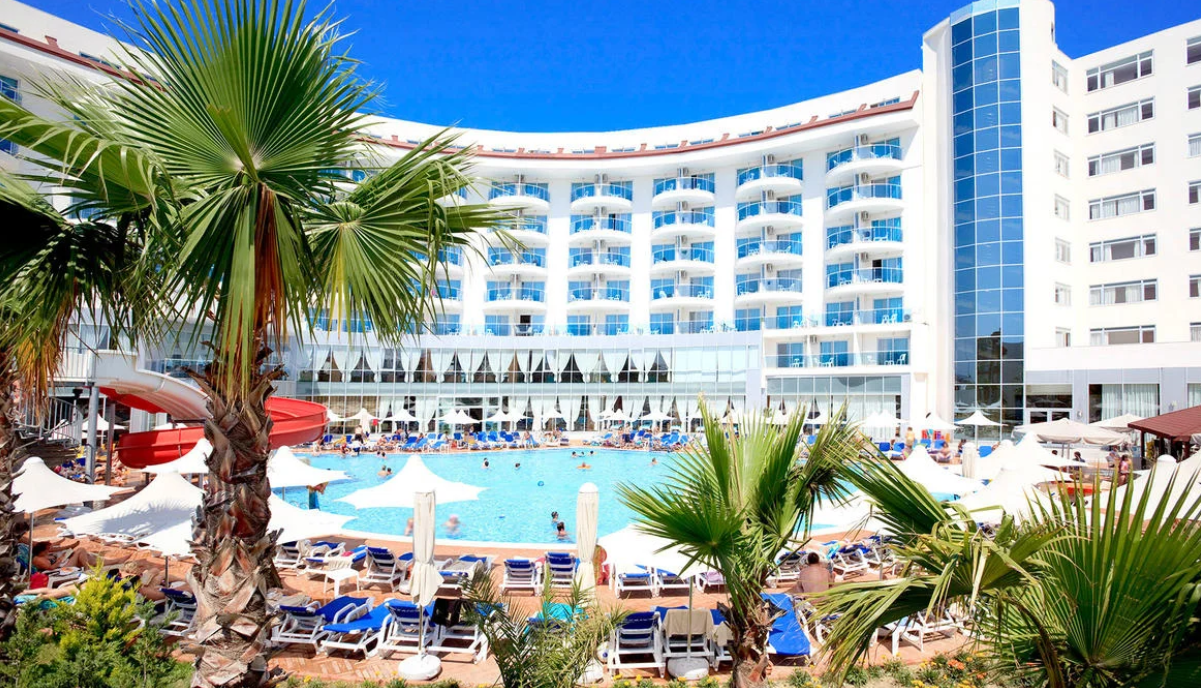 Majówka na bogato 🏖️ Tydzień w 5⭐ resorcie z ✨ultra all inclusive✨ w Turcji za 2749 PLN 🤯