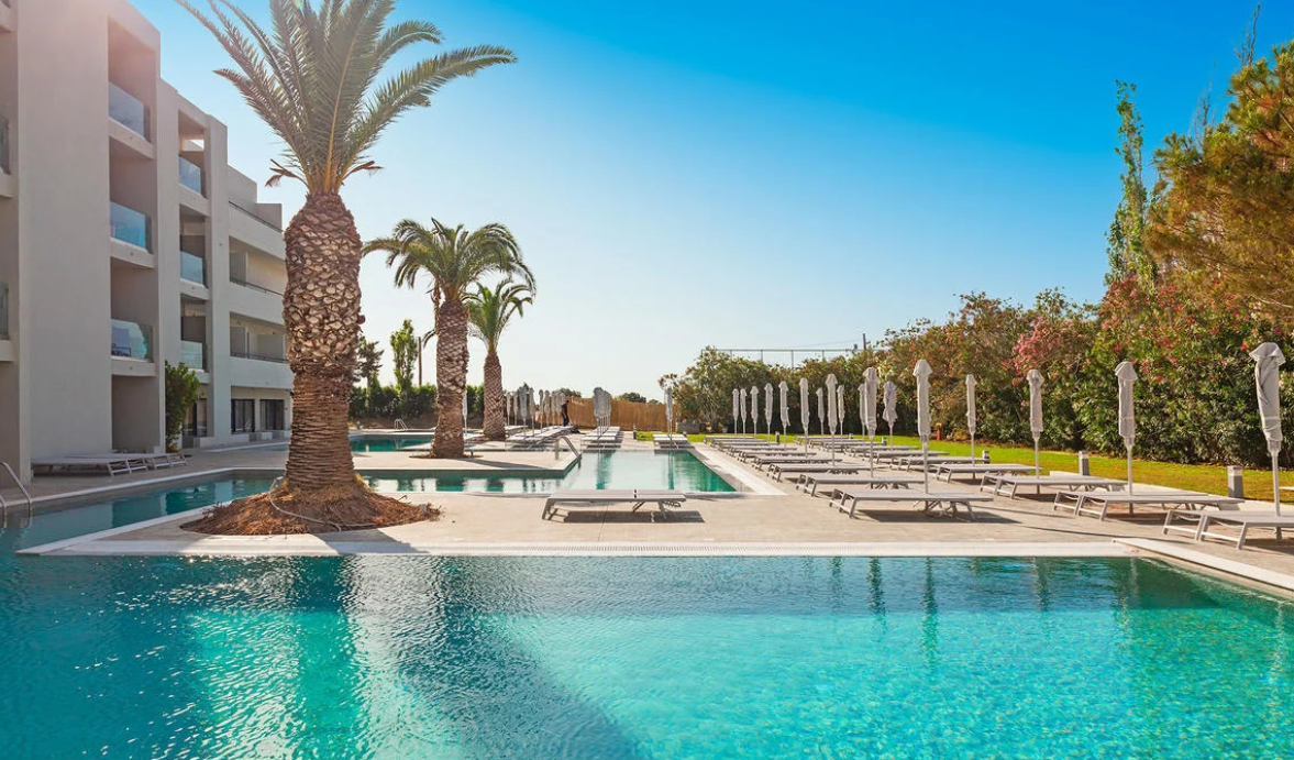 Rodzinne all inclusive na Rodos 🏝️🏊‍♂️ Wczasy w 4* hotelu z aquaparkiem za 2629 PLN 😍