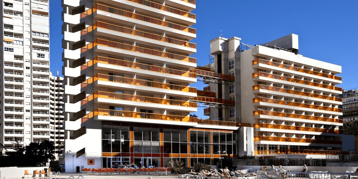 All inclusive na Costa Blanca 🌊🏨 4* hotel z basenem i spa w Benidorm za 2199 PLN