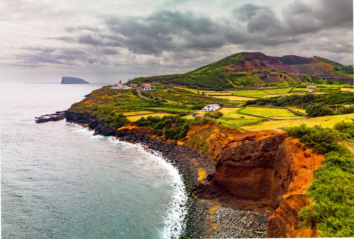 To jest HIT 🇵🇹😍 Loty na Azory z przystankiem w Porto od 376 PLN 🔥