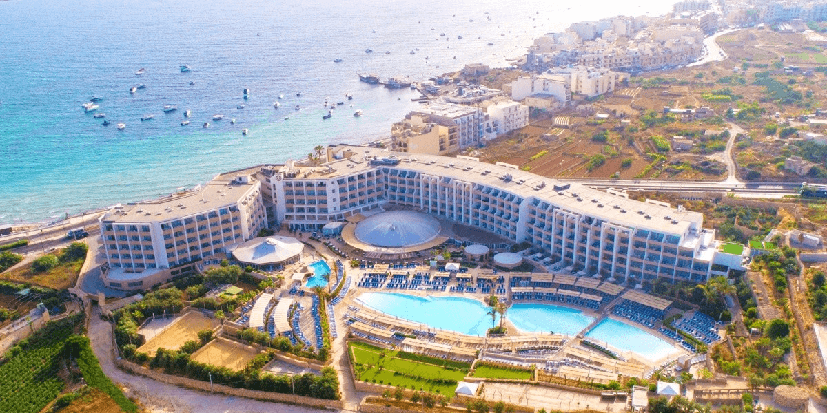 All inclusive na Malcie w 5* hotelu 🌊🏝️ Zimowy odpoczynek w Mellieha Bay za 1767 PLN