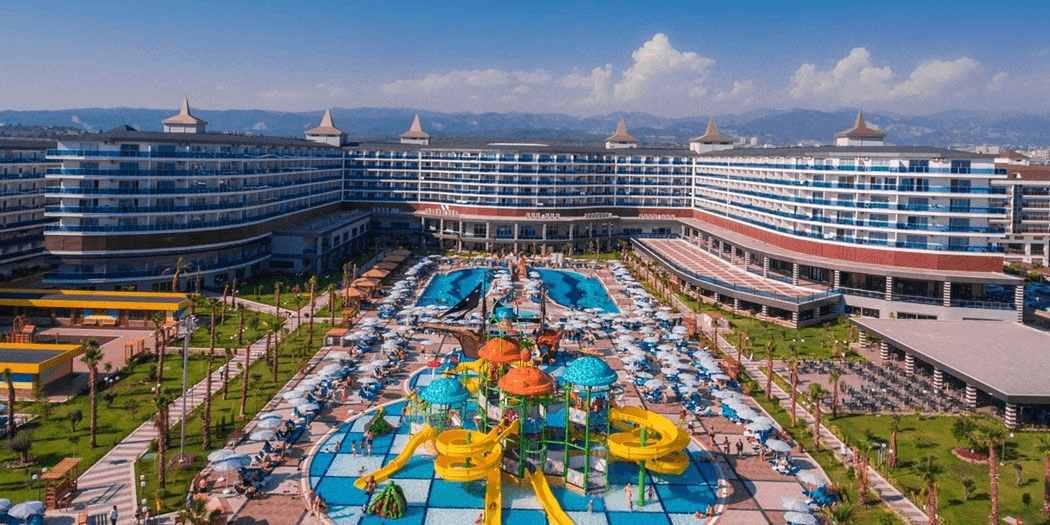Turcja w grudniu 🌞 5* hotel z aquaparkiem 💦 All inclusive na Riwierze Tureckiej za 1687 PLN