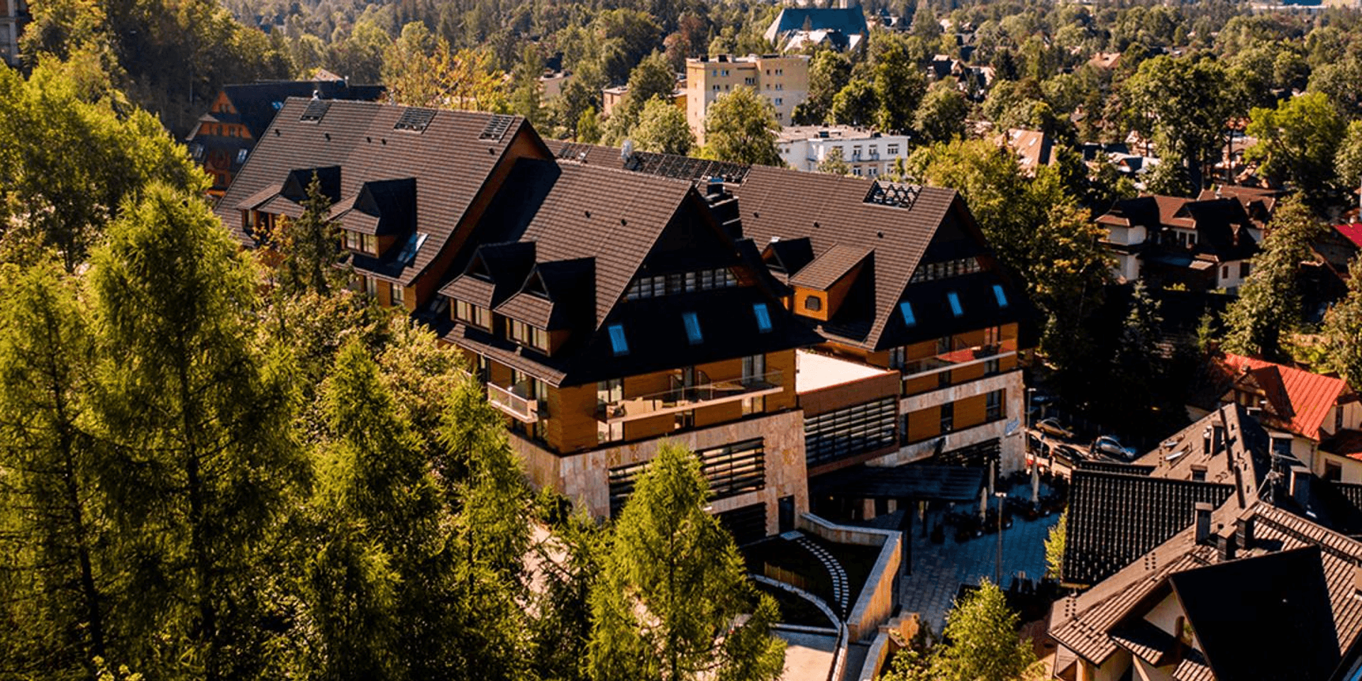 Tatrzańskie luksusy w 5* hotelu 🏔️ Relaks z basenem i saunami w Zakopanem 🧖‍♀️🌲