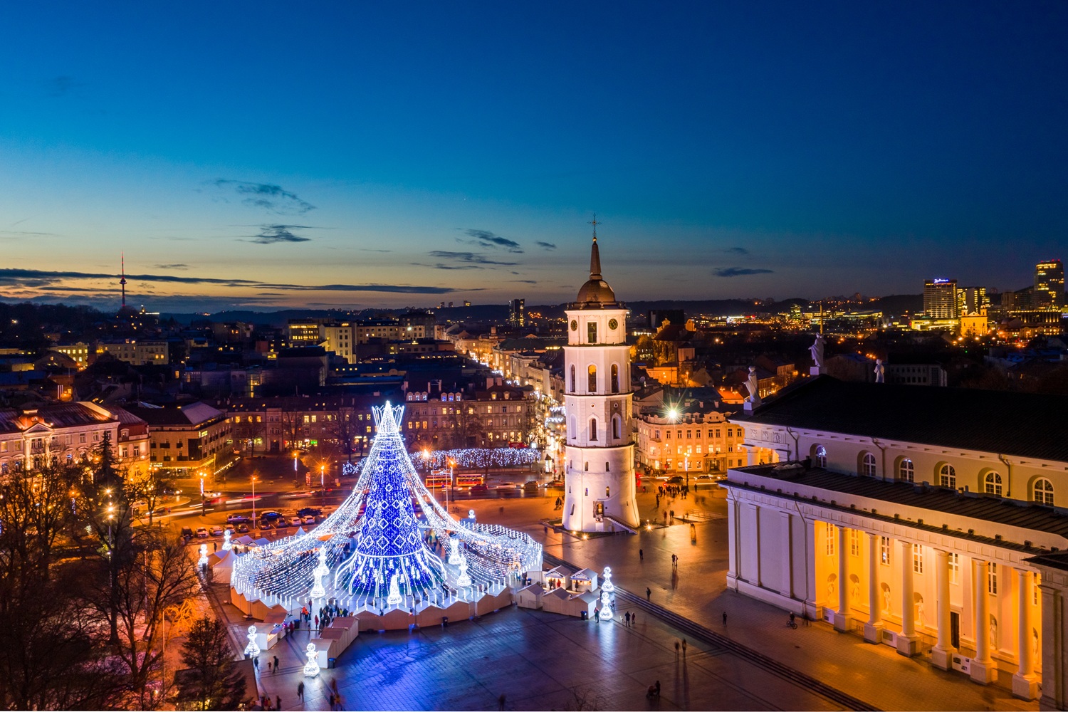 🇱🇹 Bałtycka perełka w twoim zasięgu 🧳☕ Loty i hotel ze śniadaniami w Wilnie za 449 PLN ✈️🏨