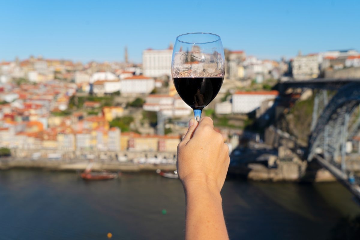 Spróbuj porto w Porto 🍷🇵🇹 3-dniowy city break w Portugalii za 899 PLN ☀️😎