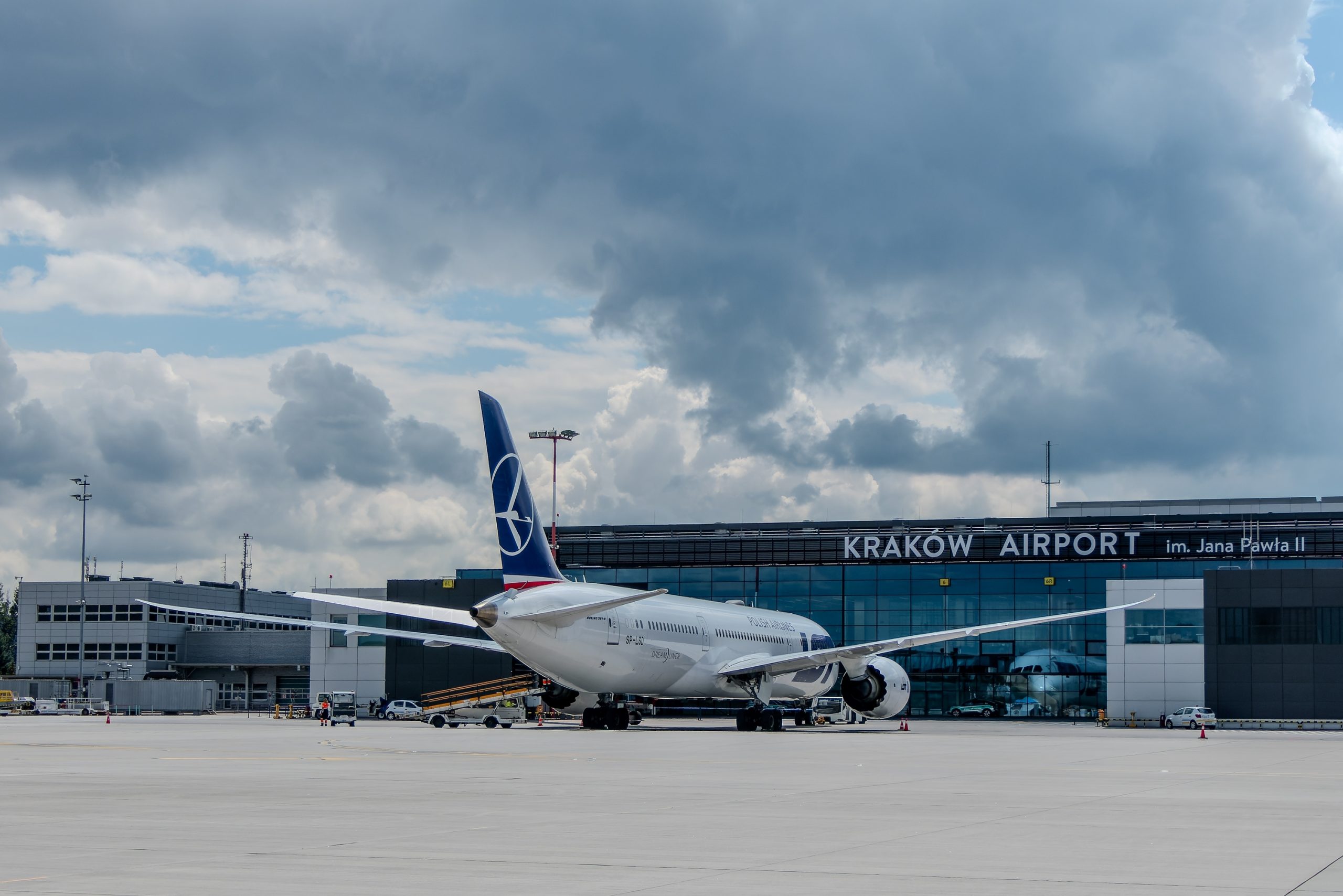 Czy lotnisko w Krakowie będzie zamknięte na 3 miesiące? Znamy harmonogram „opcji atomowej”