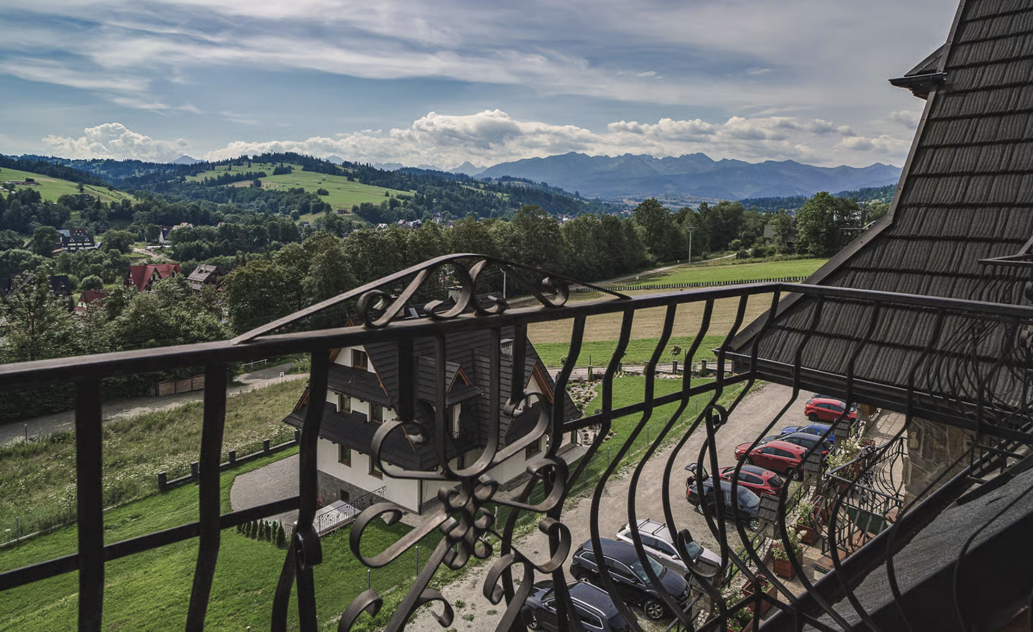 Postaw na ferie z Travelist.pl ⛄️ Sprawdź znakomite hotele w malowniczych górach 🏔️