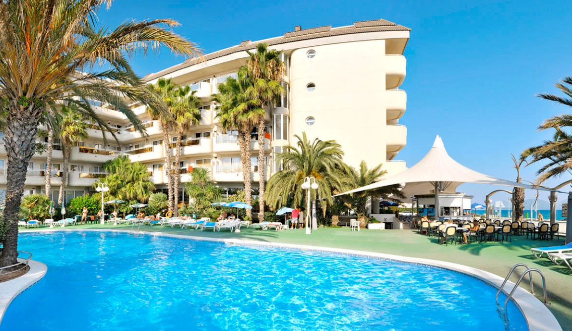 Słońce, palmy i pełen relaks za 2799 PLN ☀️🌴🏖️ Tydzień w 4* hotelu z wyżywieniem w Hiszpanii 🤩Loty z 4 miast ✈️