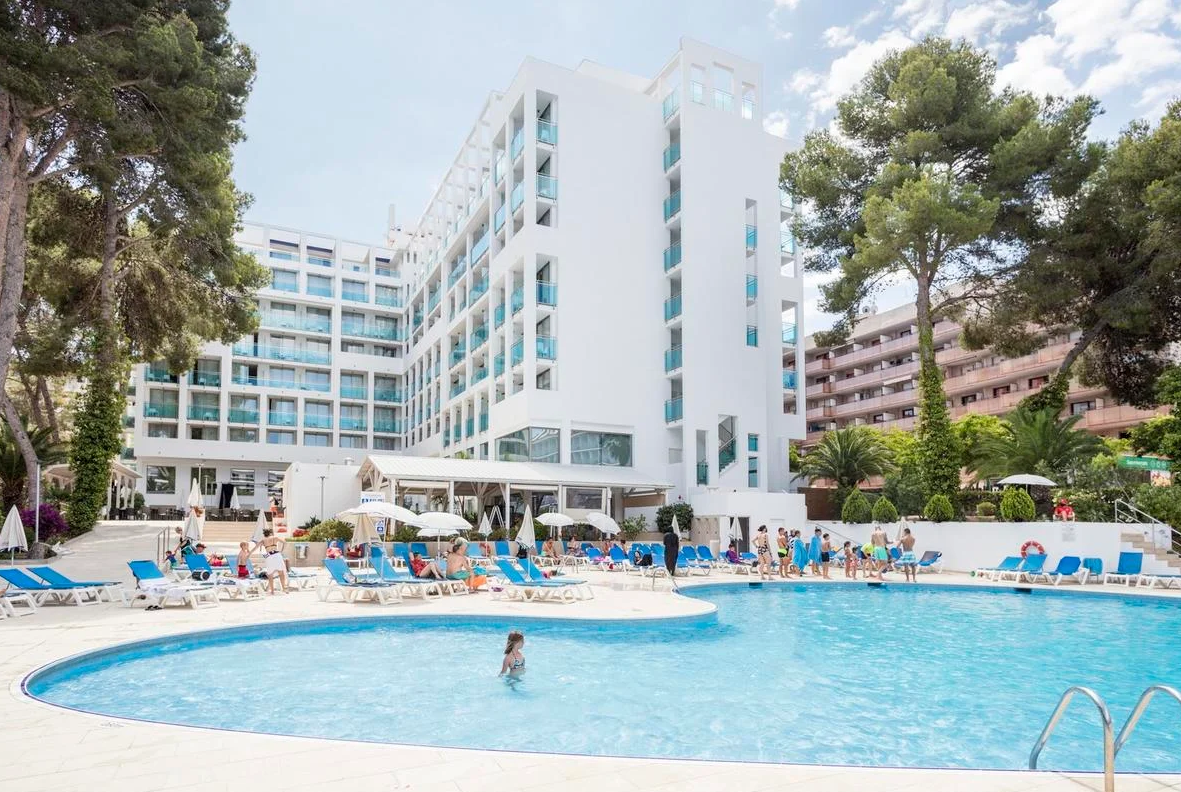 Wiosenny wypoczynek na Costa Dorada 🏖️🌞 Loty + hotel z all inclusive za 2629 PLN 🍹🍽️