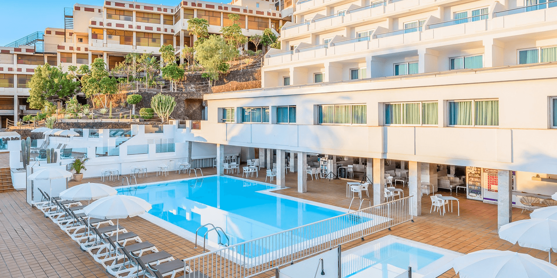 Zimowe słońce na Fuerteventurze 🌞 All inclusive w 4* hotelu za 2599 PLN 🍹😎