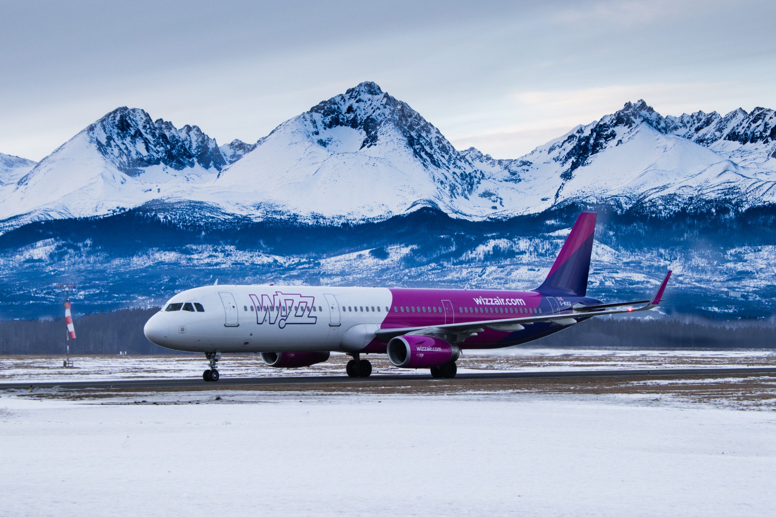 Wystartowała najbardziej wyczekiwana trasa Wizz Aira z Polski. Miała być tylko na zimę, ale będzie przedłużona!