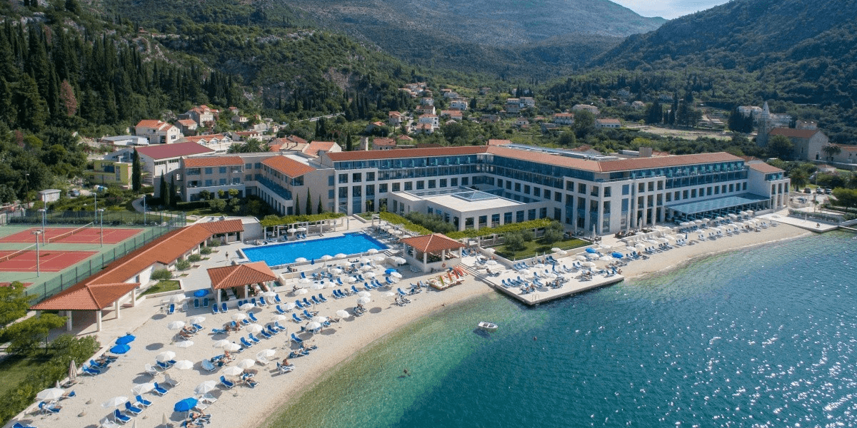 Luksusowa majówka w Chorwacji 🌊 Tydzień w ⭐⭐⭐⭐⭐ hotelu z prywatną plażą za 2309 PLN 🤩