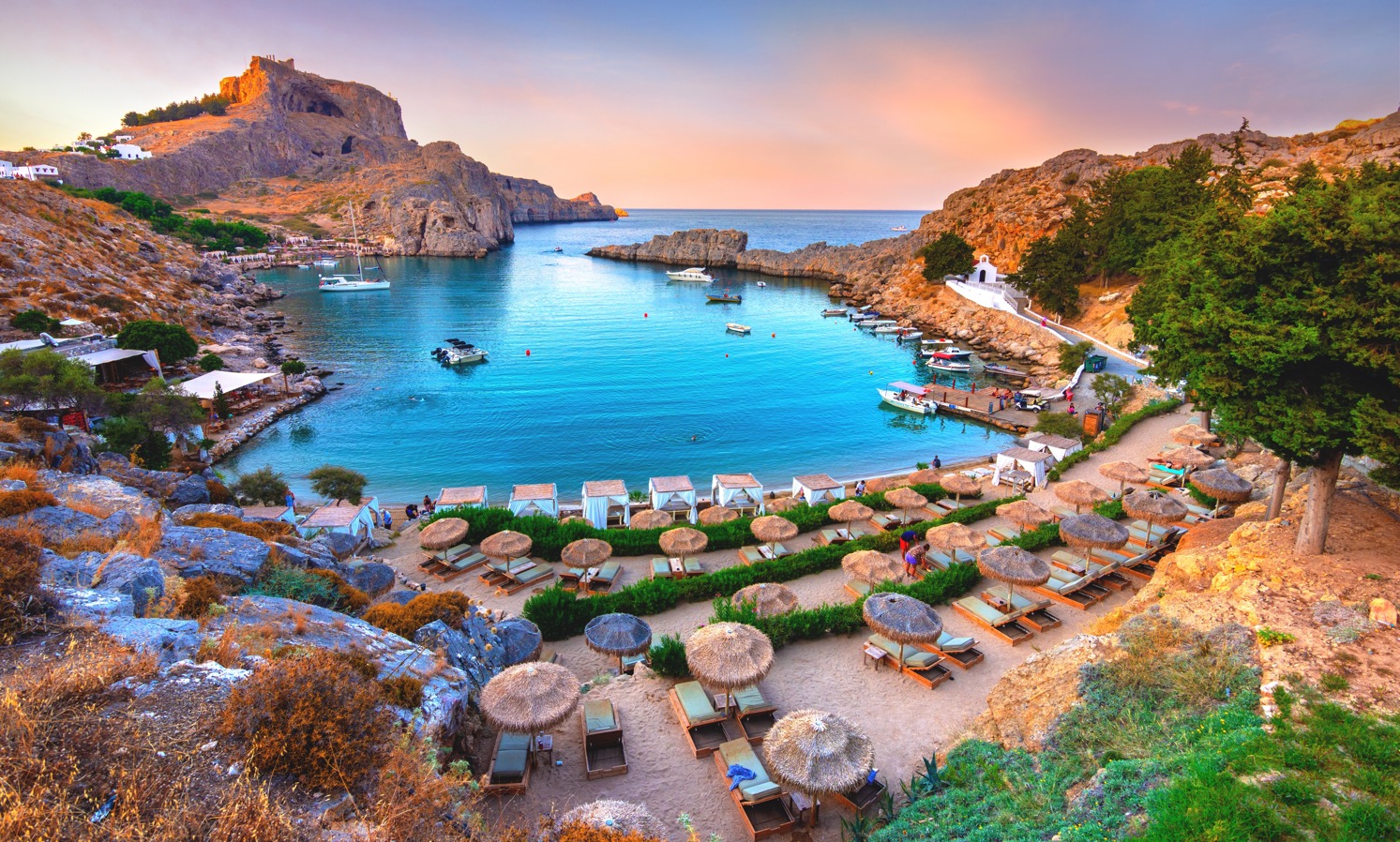 Na wakacje 🔥 Tydzień na Rodos za 1325 PLN 🤍💙 Loty i noclegi blisko plaży 🏖️🌊