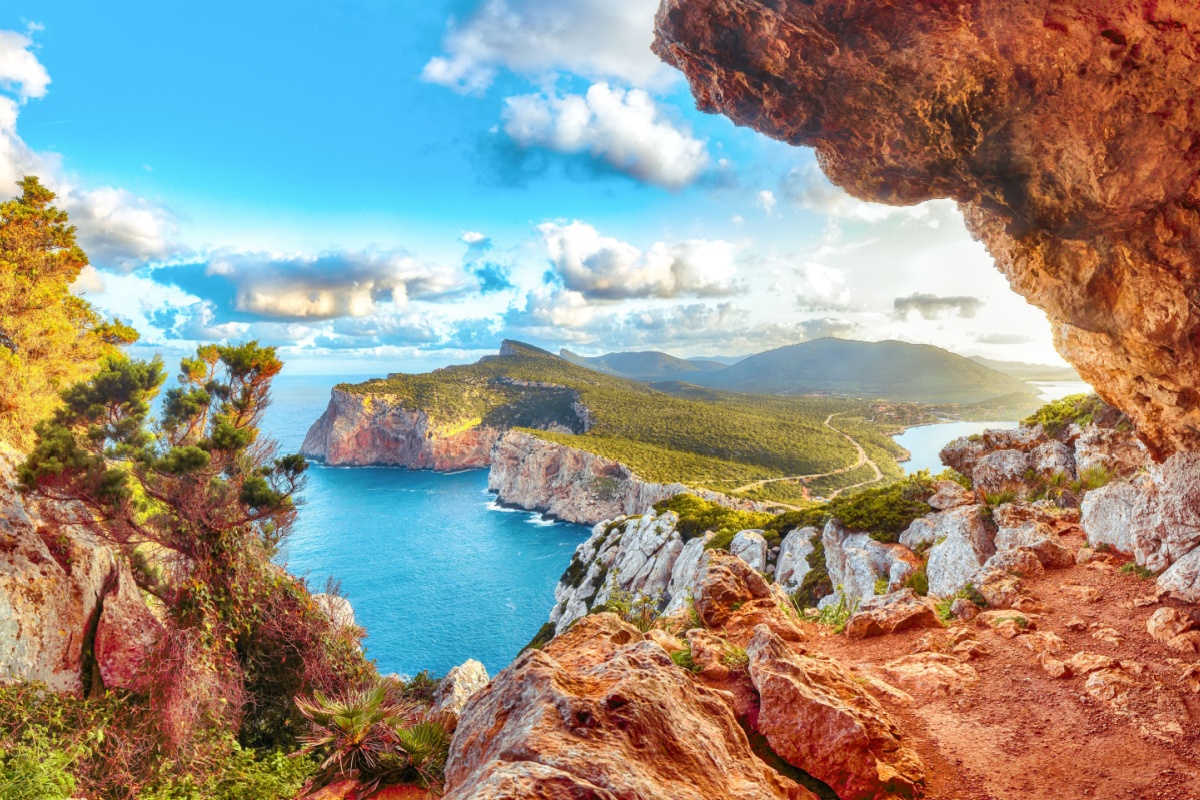 Relaks na Sardynii za 602 PLN 🌤️🏖️ Loty z Warszawy i 3 noce w hotelu blisko plaży 💚🤍❤️