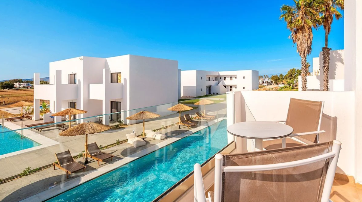 Majówka na greckiej wyspie Kos 😎☀️ Tygodniowe all inclusive w hotelu dla dorosłych od 2099 PLN 🍹🔞