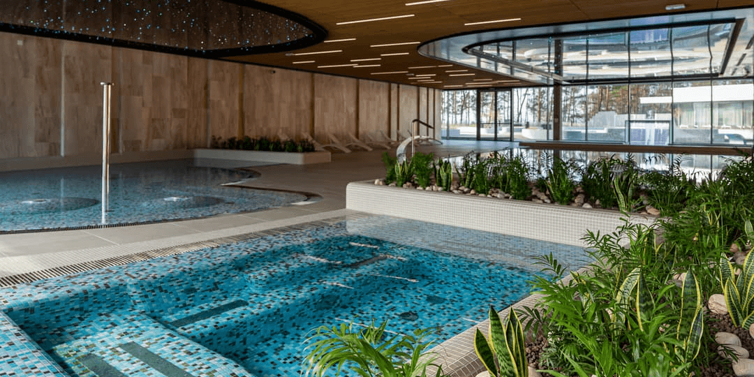 Luksusowy 5* resort nad Bałtykiem 🌊 Baseny, sauny i plaża w zasięgu ręki 😍