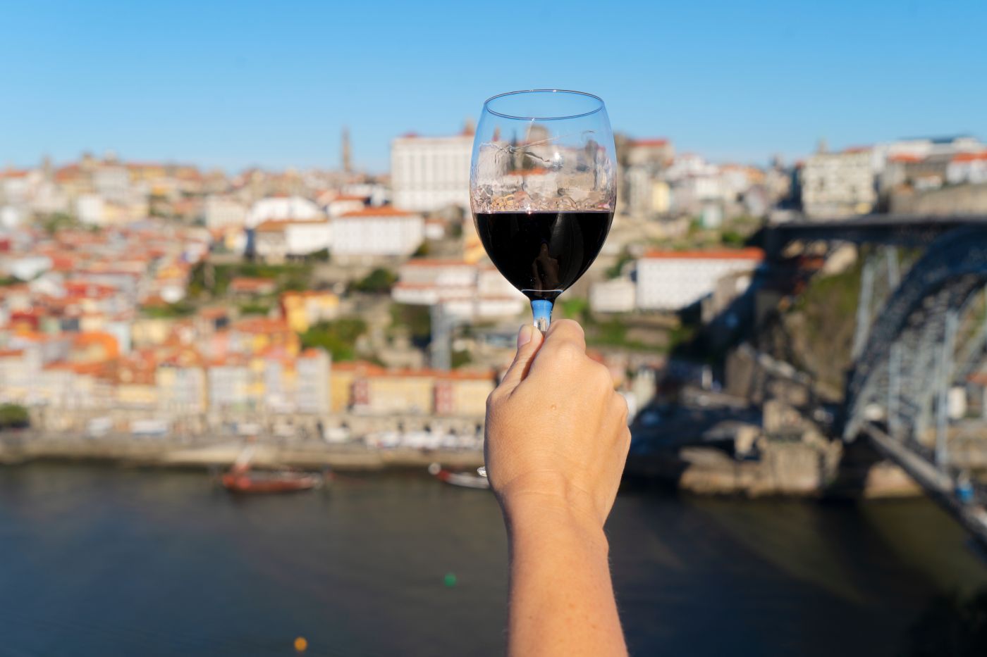 Spróbuj porto w Porto 🍷🇵🇹 City break w Portugalii za 939 PLN (bezpośrednie loty + hotel ze śniadaniami) 🥐☕