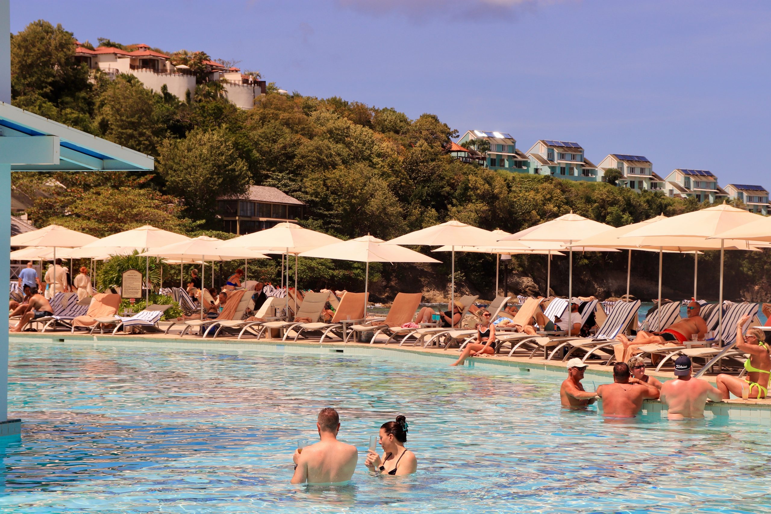 Duże biuro podróży z zakazem wykonywania działalności w Polsce! Ale… dalej sprzedaje wycieczki