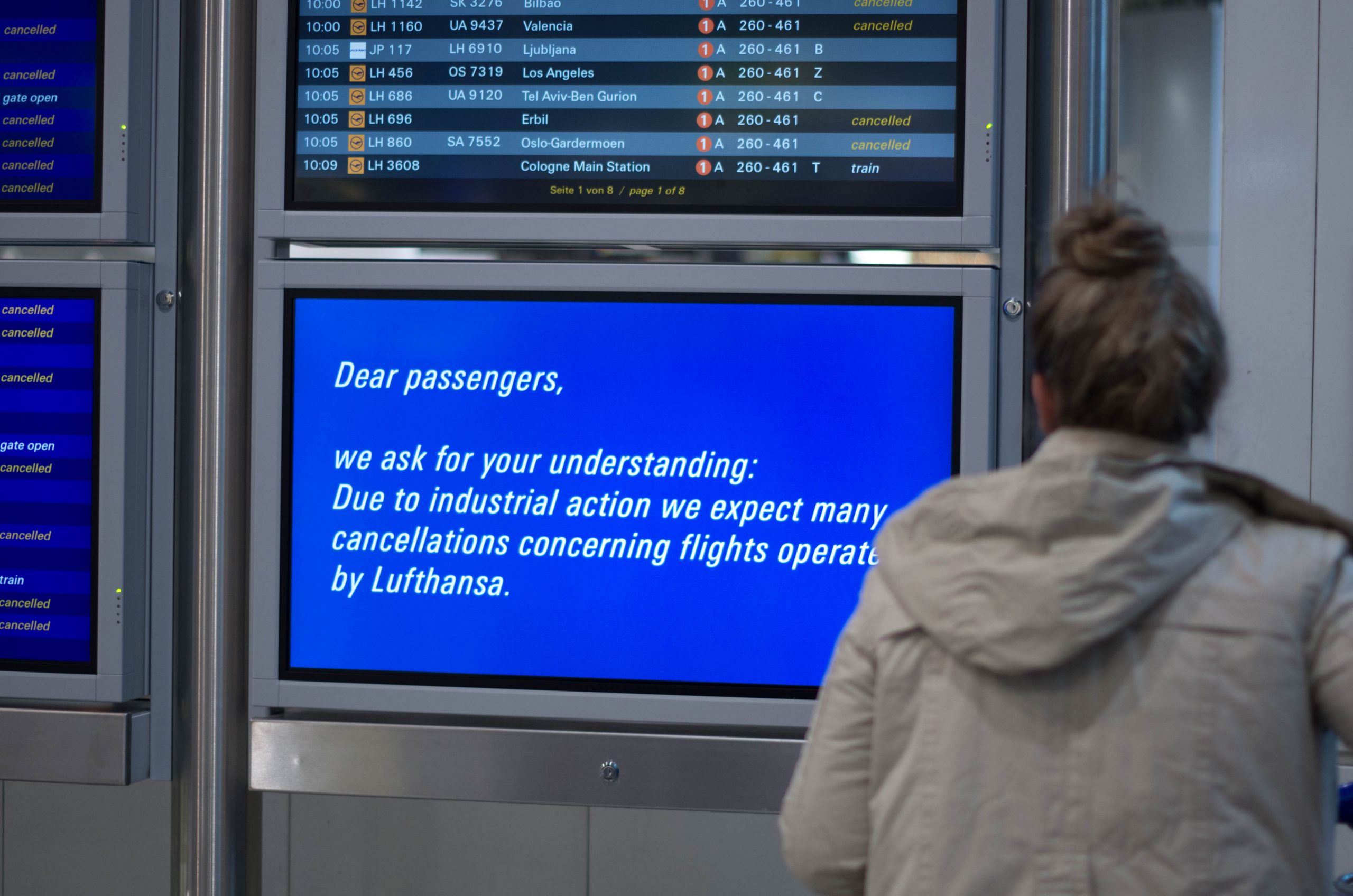 Prawie 70 tys. pasażerów na lodzie i 460 odwołanych lotów! Duży strajk paraliżuje pół lotniczej Europy