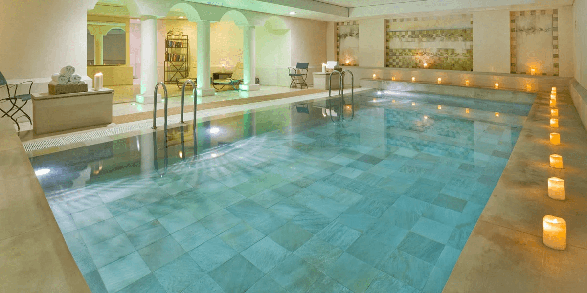 Pałacowy relaks w sercu Warszawy 👑 5* hotel z basenem i spa 🏊‍♀️✨