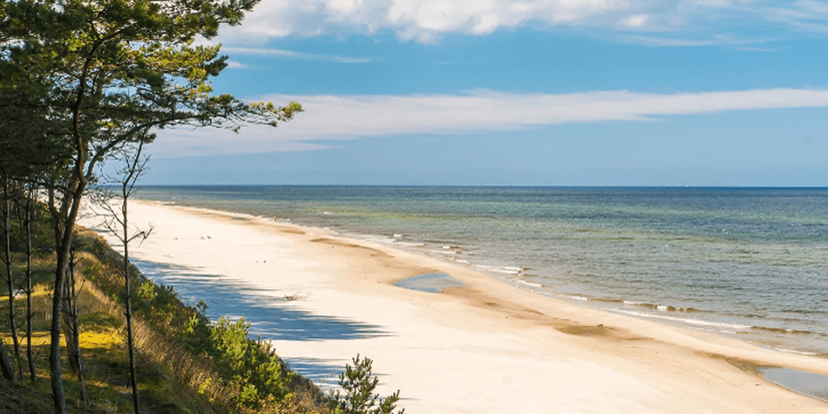 Mrzeżyno 🌊 Komfortowy hotel 80 m od plaży, z komorą normobaryczną 💆