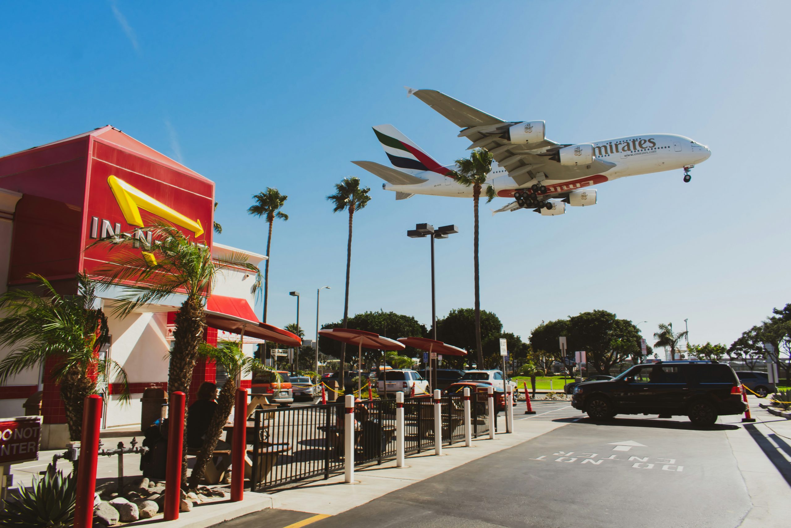 Kalifornia latem 😍🌤️⛱️ Bilety do Los Angeles i z powrotem za 1983 PLN ✈️🧳🎒
