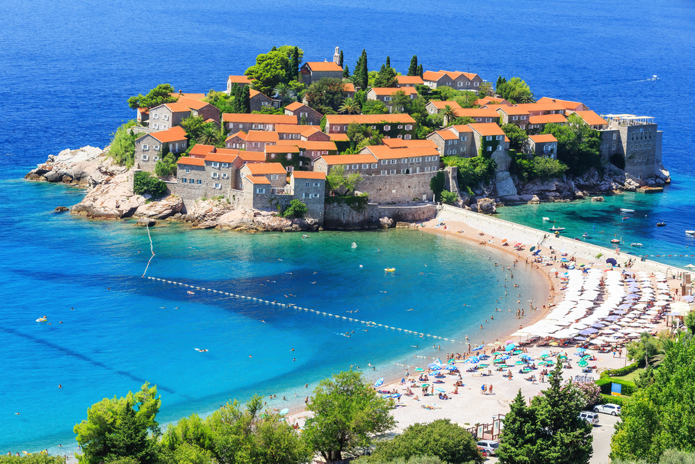 Czarnogóra na rozpoczęcie wakacji 🏖️🌊 7 nocy w hotelu w Canju za 2381 PLN