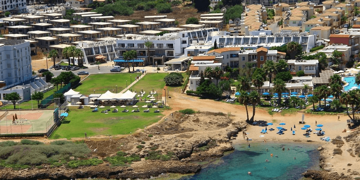 Cypr kusi słońcem 🌊☀️ Tydzień z all inclusive w hotelu przy plaży za 2266 PLN 😍