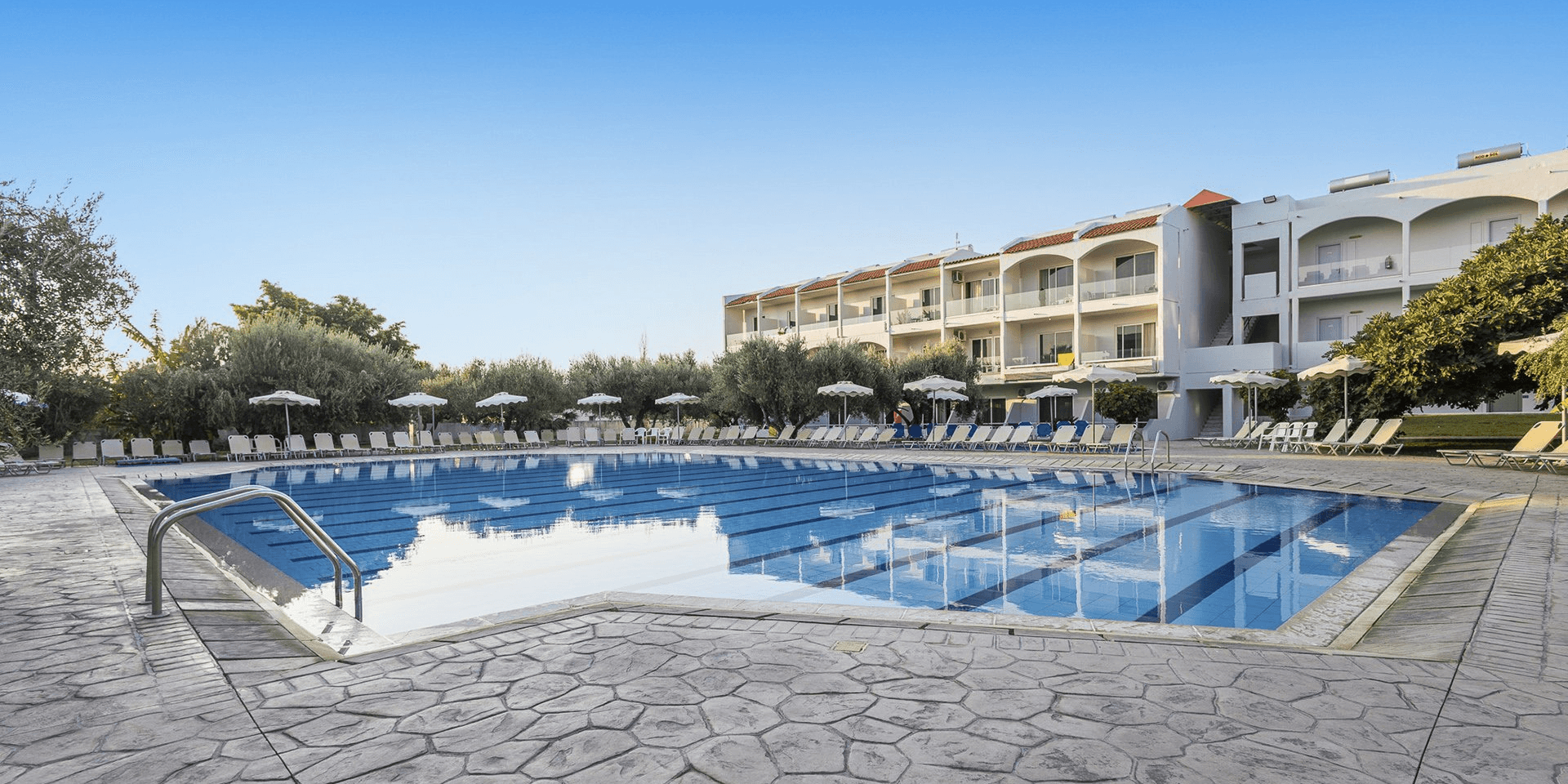 Rodos bez żadnych zmartwień 🌊🍽️ Wczasy w 4* hotelu z all inclusive za 2499 PLN