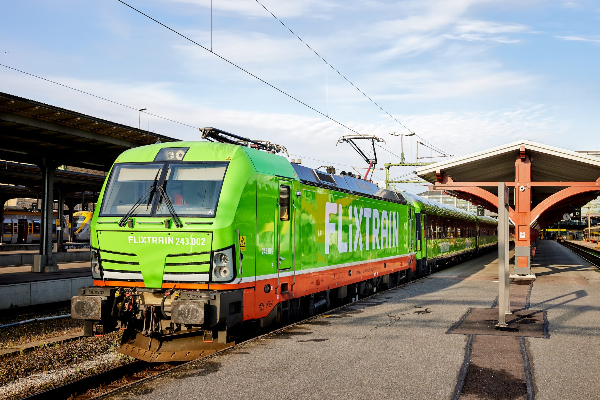 Flixtrain wciąż chce wejść do Polski! Ma być dużo szybszy od PKP Intercity, ale na jego debiut jeszcze chwilę poczekamy